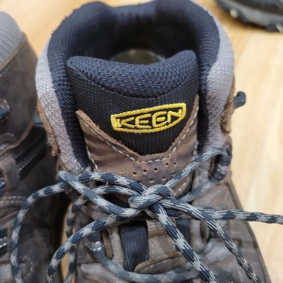 Keen Men's Detroit XT Mid Waterproof Hiking Boot Size 9.5 - Picture 3 of 8